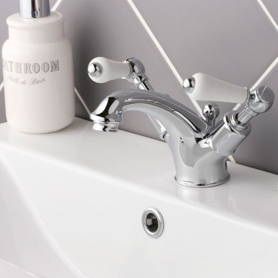JustTaps Grovesnor Lever Basin Mixer With Pop Up Waste Chrome 85169